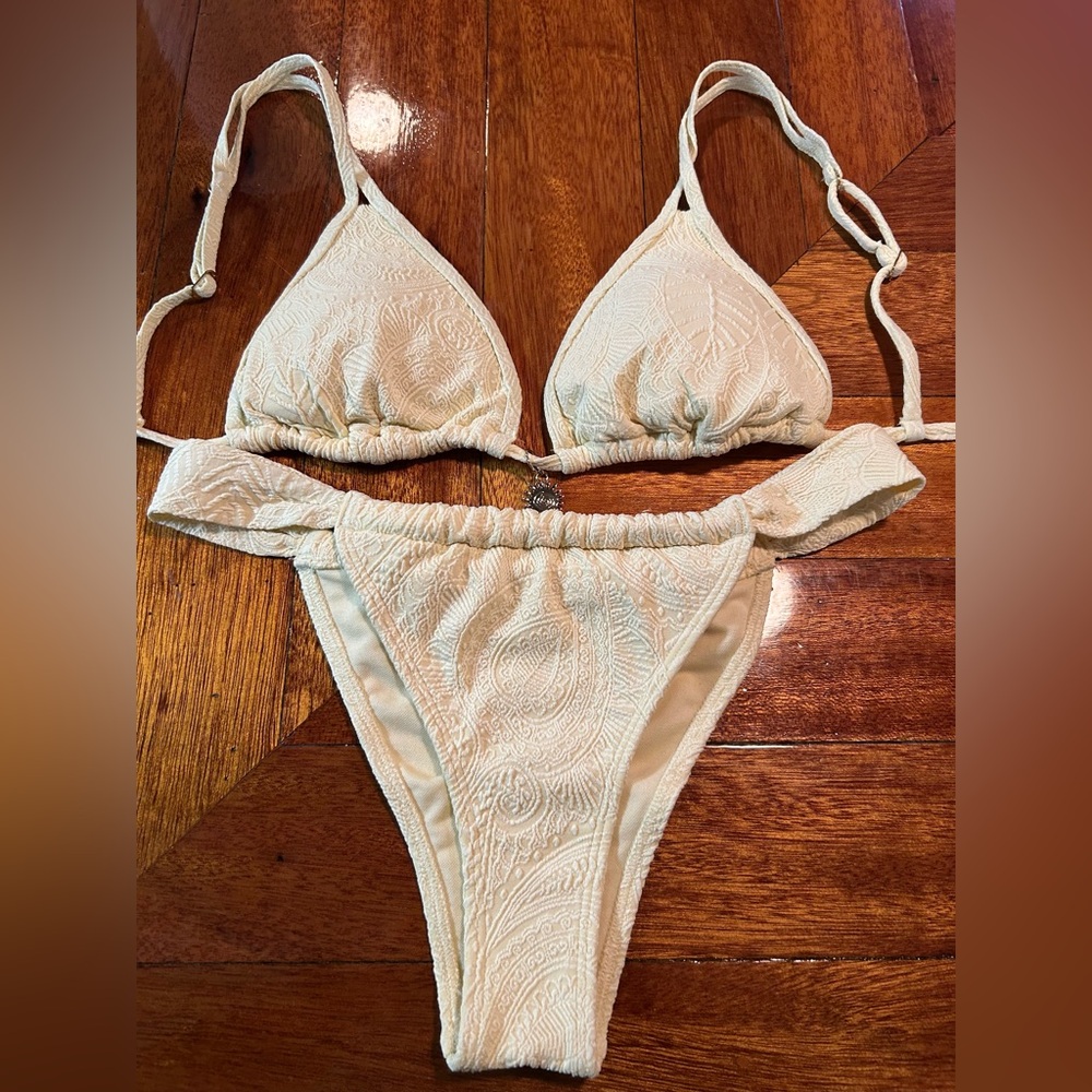 Bikini Set - image 1